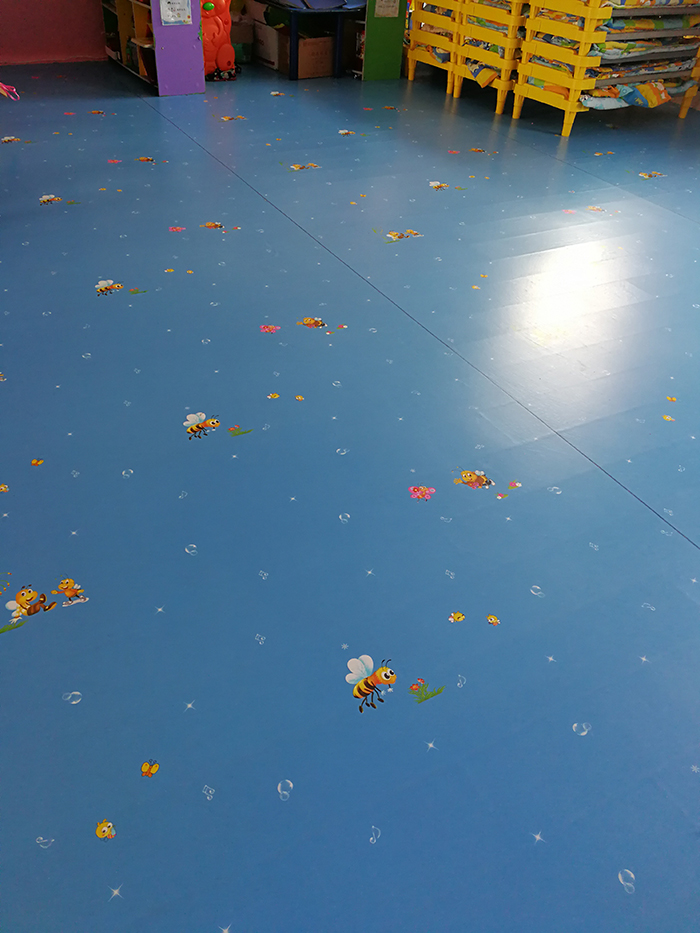 幼儿园卡通塑胶地板